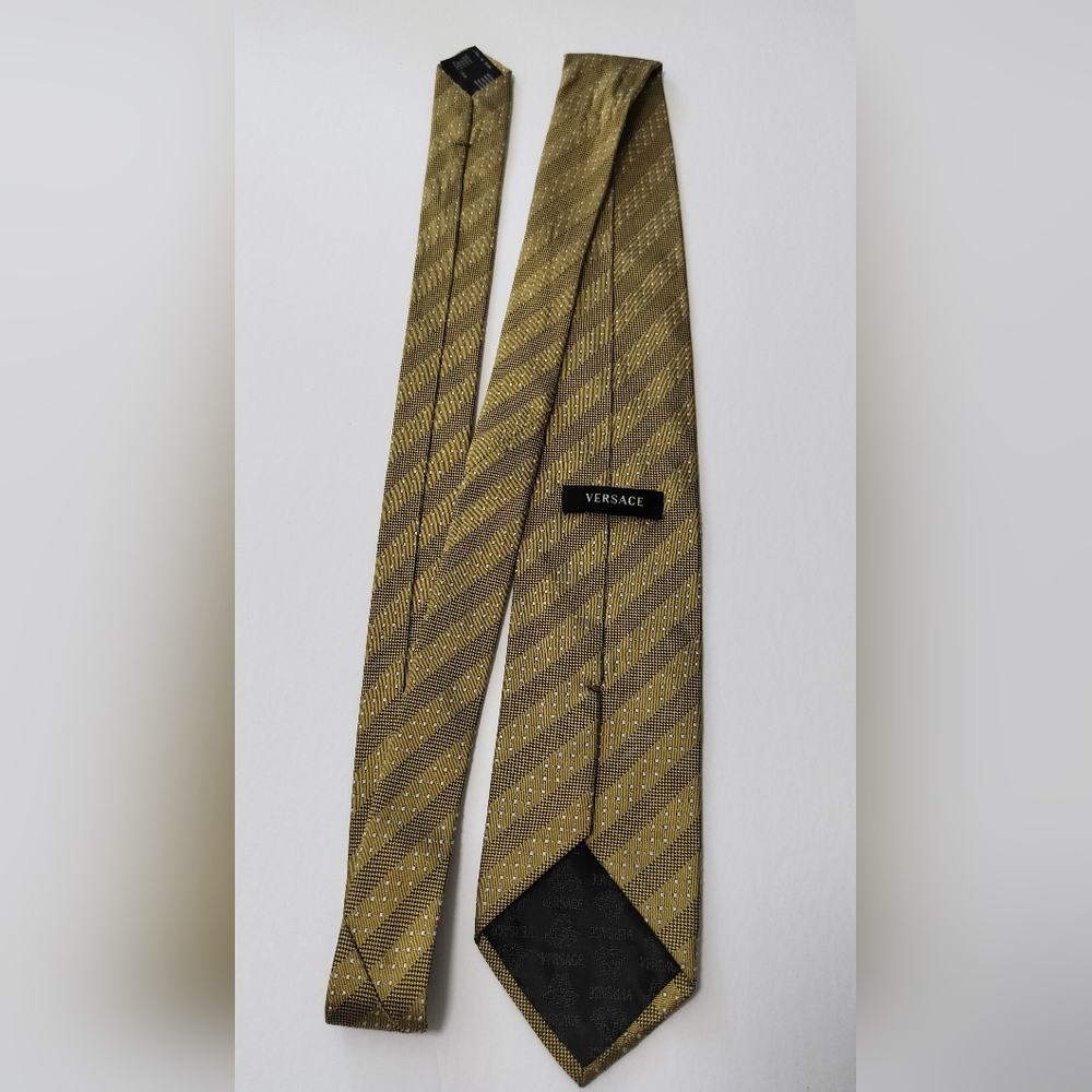 Versace Gold Patterned Men's Tie Made In Italy Pre-owned